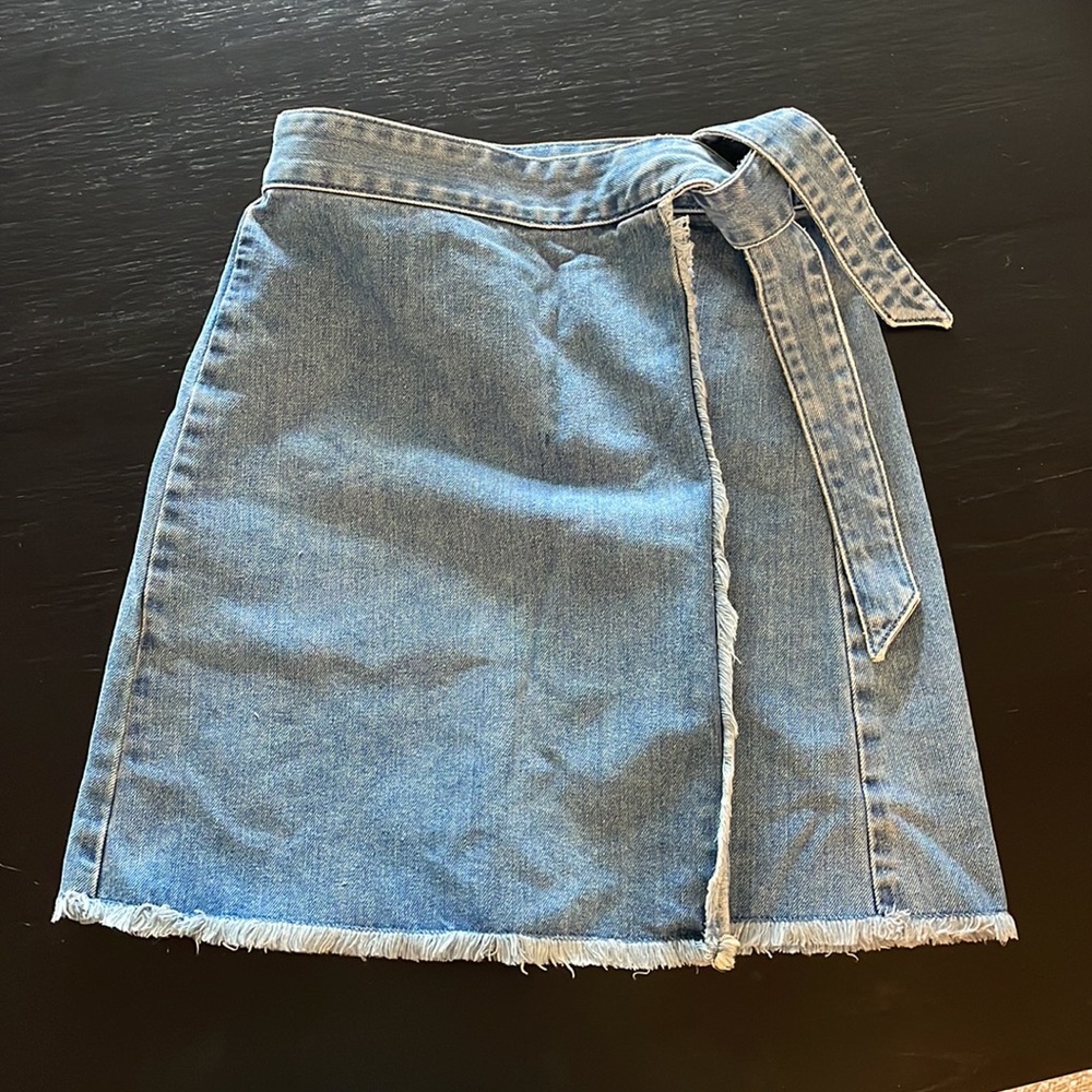 LOFT Frayed Fringe Denim Wrap Jean Skirt Size 0